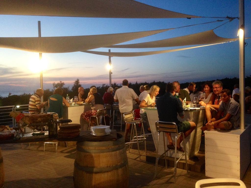 Le Esperidi Camping Ecoresort Marina Di Bibbona Exteriör bild