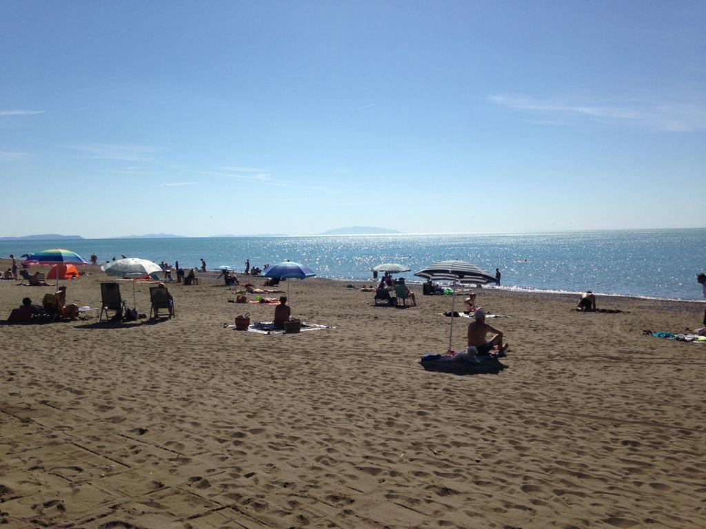Le Esperidi Camping Ecoresort Marina Di Bibbona Exteriör bild