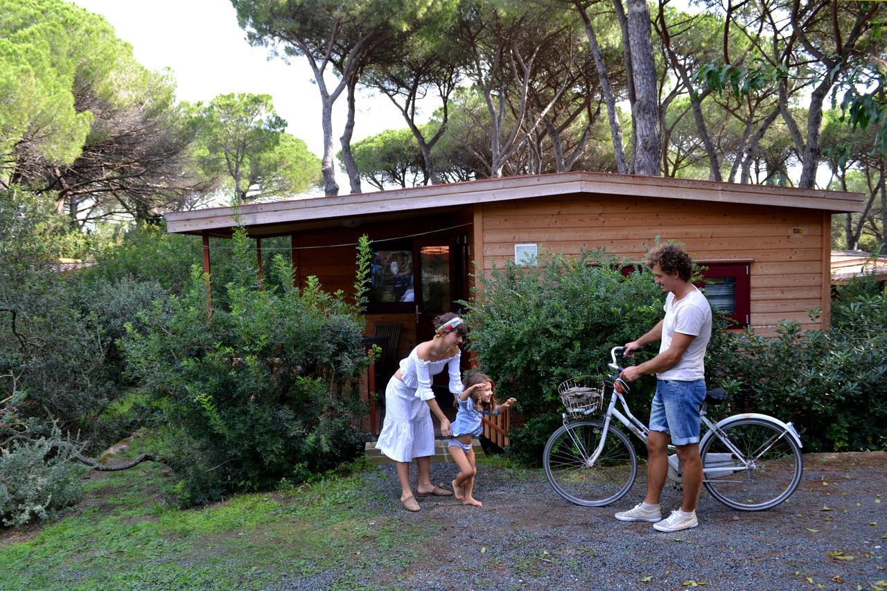Le Esperidi Camping Ecoresort Marina Di Bibbona Exteriör bild