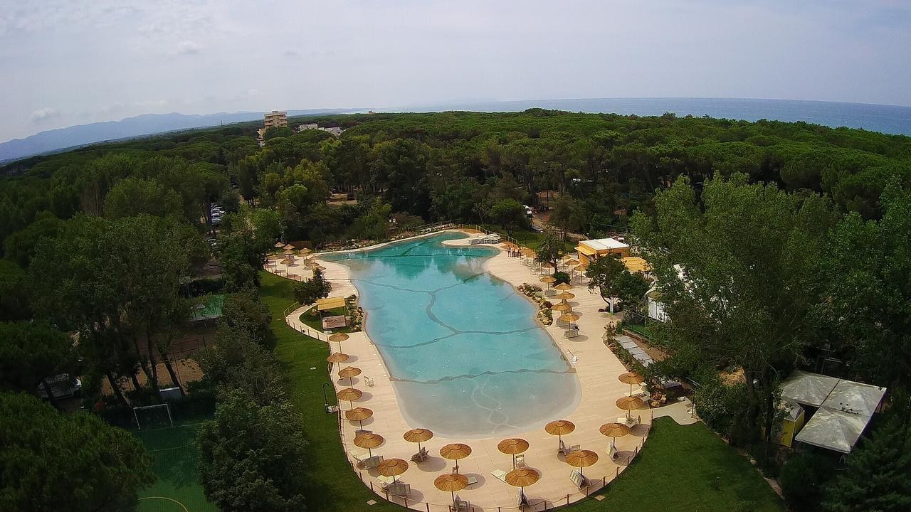 Le Esperidi Camping Ecoresort Marina Di Bibbona Exteriör bild