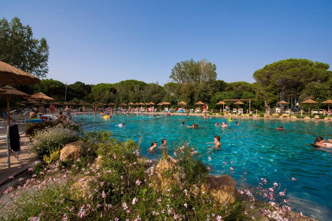Le Esperidi Camping Ecoresort Marina Di Bibbona Exteriör bild