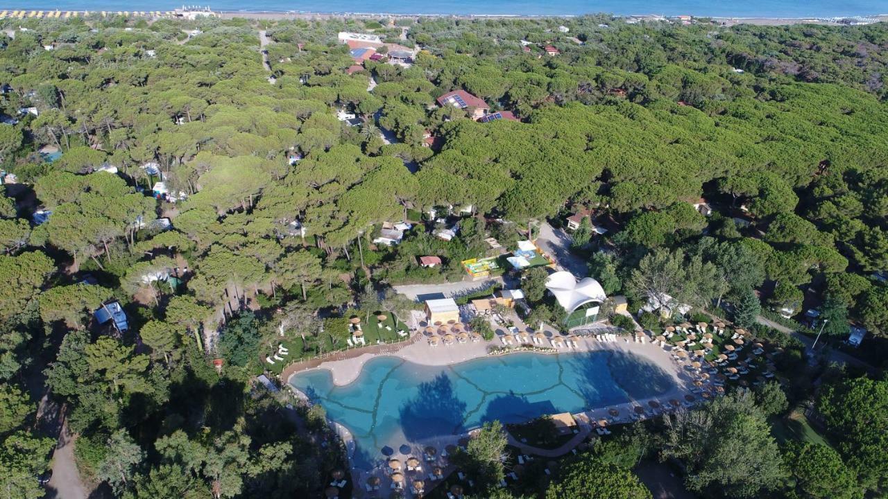 Le Esperidi Camping Ecoresort Marina Di Bibbona Exteriör bild