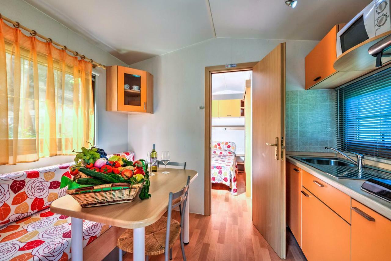 Le Esperidi Camping Ecoresort Marina Di Bibbona Exteriör bild